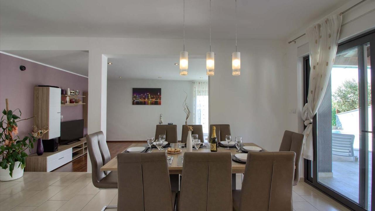 Charming With Private Pool In Pula, Extra Pool Heating By Wiibuk Villa